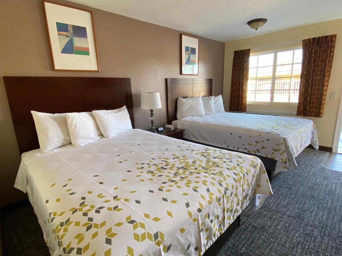 ארויו גראנדה Beachway Inn מראה חיצוני תמונה