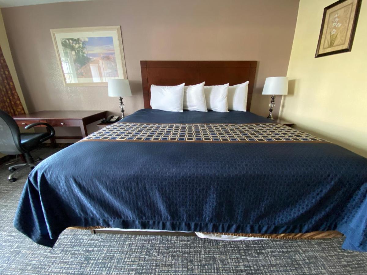 ארויו גראנדה Beachway Inn מראה חיצוני תמונה