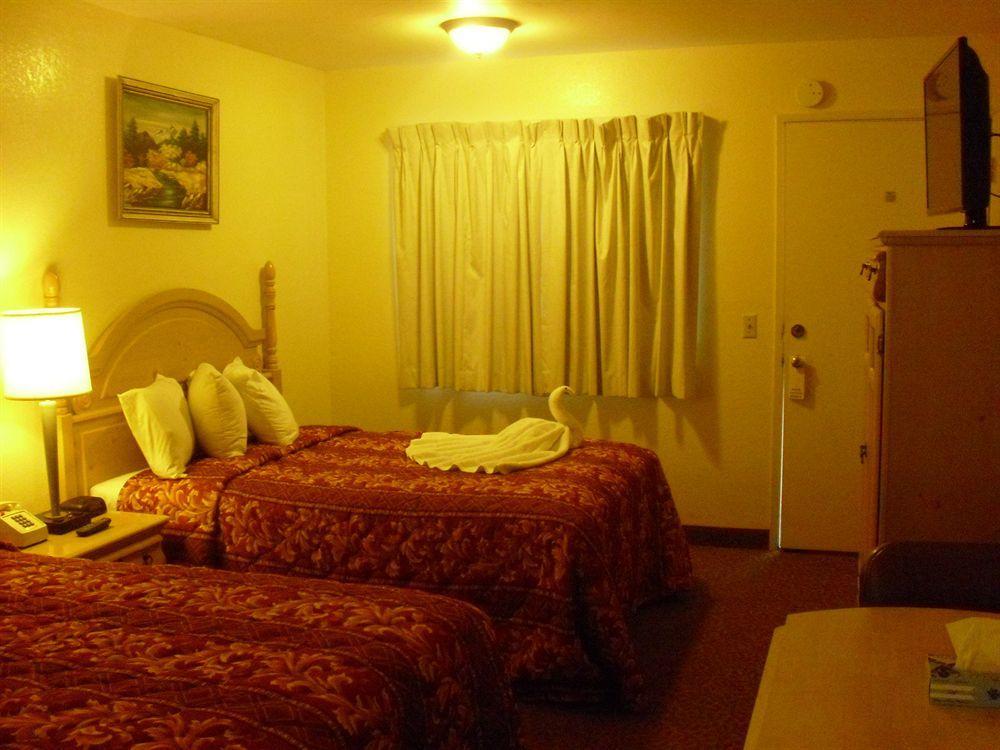 ארויו גראנדה Beachway Inn מראה חיצוני תמונה
