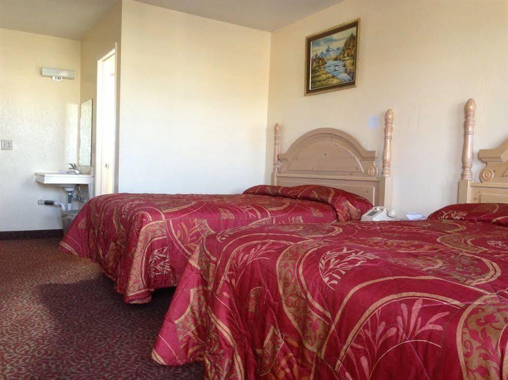 ארויו גראנדה Beachway Inn מראה חיצוני תמונה